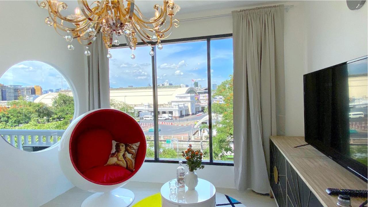 Kunst Appartement Bangkok Buitenkant foto